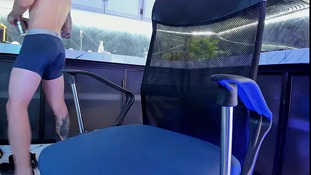 french sexx online show from December 1, 2025, 7:37 pm