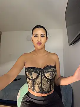 Snapshot of Kimm_khalifa chatting on June 4, 2026, 4:06 am Kimm khalifa online show from June 4, 2026, 4:06 am
