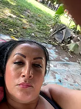 Milk chloe online show from September 12, 2025, 7:35 pm