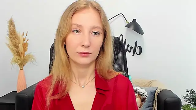 Snapshot of LolaWilsons chatting on March 20, 2025, 6:08 am LolaWilsons online show from March 20, 2025, 6:08 am