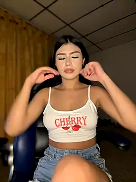 Snapshot of hurrem_18 chatting on September 18, 2025, 8:12 pm hurrem 18 online show from September 18, 2025, 8:12 pm