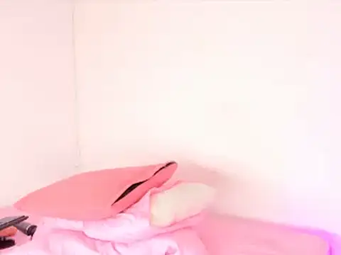 EmmaPatersom online show from February 8, 2025, 4:25 pm