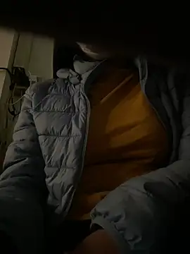 Tuongvy05 online show from February 5, 2026, 4:25 pm