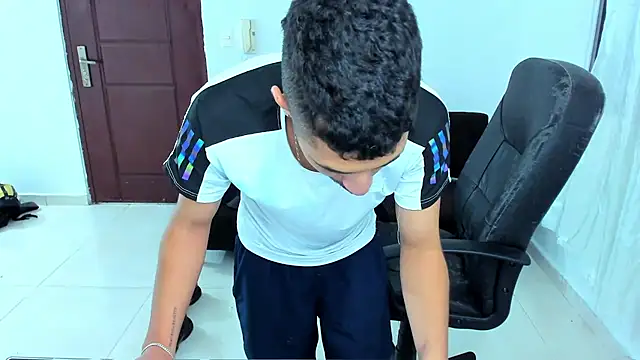 Chandler ken online show from February 17, 2026, 1:03 am