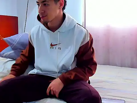 Chandler ken online show from November 28, 2025, 1:22 pm