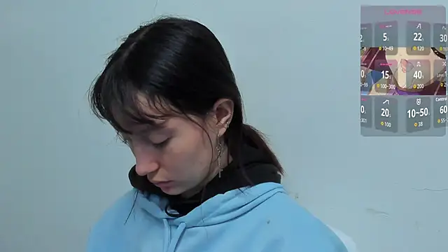 lizzy davis 1 online show from September 12, 2025, 4:01 am