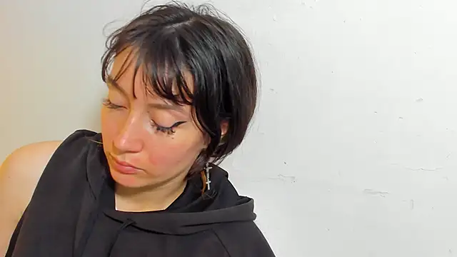 lizzy davis 1 online show from April 15, 2026, 3:34 am