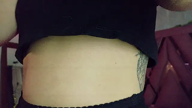 Snapshot of Haelycute chatting on February 14, 2026, 12:05 pm Haelycute online show from February 14, 2026, 12:05 pm