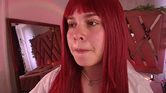 Snapshot of Haelycute chatting on October 4, 2025, 7:59 pm Haelycute online show from October 4, 2025, 7:59 pm