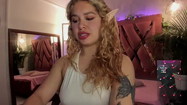 Snapshot of Haelycute chatting on March 18, 2025, 10:39 am Haelycute online show from March 18, 2025, 10:39 am