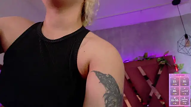 Snapshot of Haelycute chatting on November 28, 2025, 12:05 pm Haelycute online show from November 28, 2025, 12:05 pm