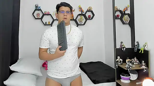 Snapshot of Siul_bigboy chatting on February 22, 2025, 7:25 pm Siul bigboy online show from February 22, 2025, 7:25 pm