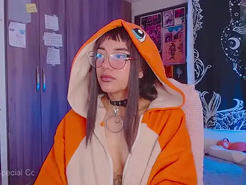 melissahowl online show from October 31, 2025, 1:19 pm