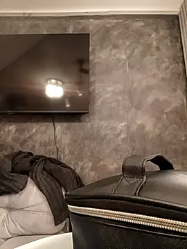 Snapshot of IsisBlake chatting on January 16, 2026, 5:50 pm IsisBlake online show from January 16, 2026, 5:50 pm