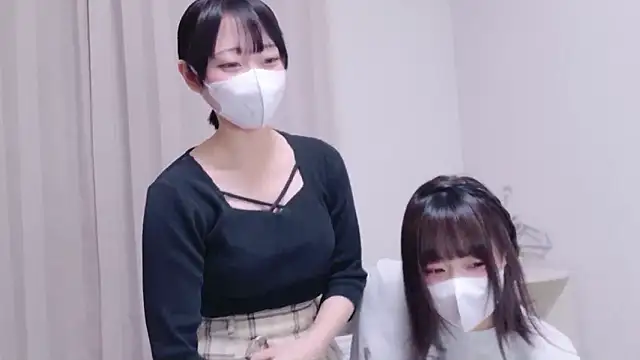 Snapshot of Mia--meow chatting on November 1, 2025, 11:59 am Mia--meow online show from November 1, 2025, 11:59 am