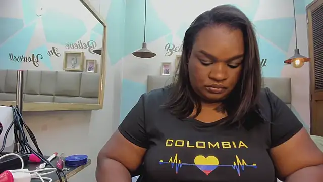 lilybaudyn  online show from September 10, 2025, 12:31 am