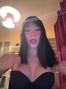 Snapshot of Carlita_cute chatting on November 5, 2025, 8:34 pm Carlita cute online show from November 5, 2025, 8:34 pm