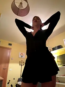 Snapshot of Carlita_cute chatting on December 5, 2025, 7:12 pm Carlita cute online show from December 5, 2025, 7:12 pm