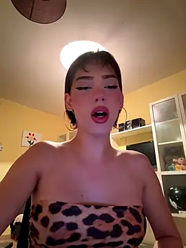 Snapshot of Carlita_cute chatting on November 2, 2025, 9:09 pm Carlita cute online show from November 2, 2025, 9:09 pm