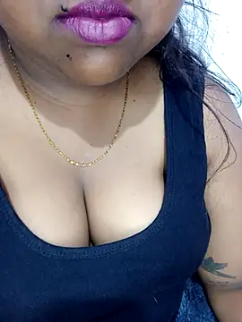 Sexy--queen1 online show from November 25, 2025, 1:28 am