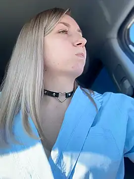 Snapshot of Crazy-Rosa chatting on February 22, 2025, 5:44 am Crazy-Rosa online show from February 22, 2025, 5:44 am