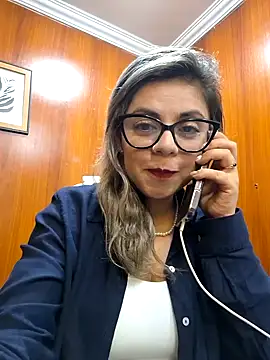 Snapshot of Cata_Office-12 chatting on September 19, 2025, 8:24 pm Cata Office-12 online show from September 19, 2025, 8:24 pm