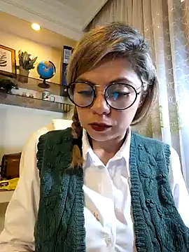 Snapshot of Cata_Office-12 chatting on January 28, 2025, 3:57 pm Cata Office-12 online show from January 28, 2025, 3:57 pm