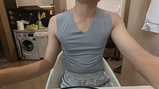 YunheLEE online show from April 15, 2026, 3:23 am