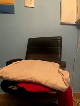 Snapshot of parTy20344 chatting on November 21, 2025, 8:13 am parTy20344 online show from November 21, 2025, 8:13 am