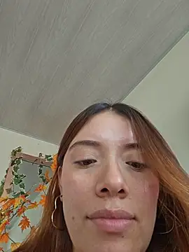 Snapshot of valery_mora chatting on April 18, 2026, 7:07 pm valery mora online show from April 18, 2026, 7:07 pm