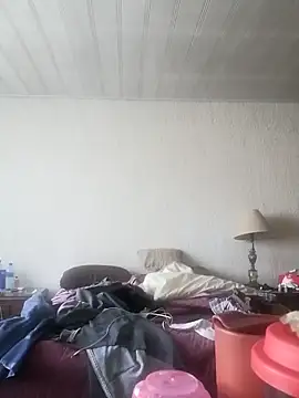 lover camer online show from February 24, 2026, 1:34 pm