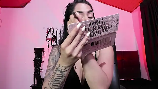 MistressVenena online show from September 18, 2025, 9:18 pm