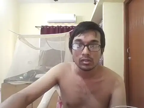 Snapshot of THE_NAKED_BOY chatting on November 16, 2025, 5:01 am THE NAKED BOY online show from November 16, 2025, 5:01 am