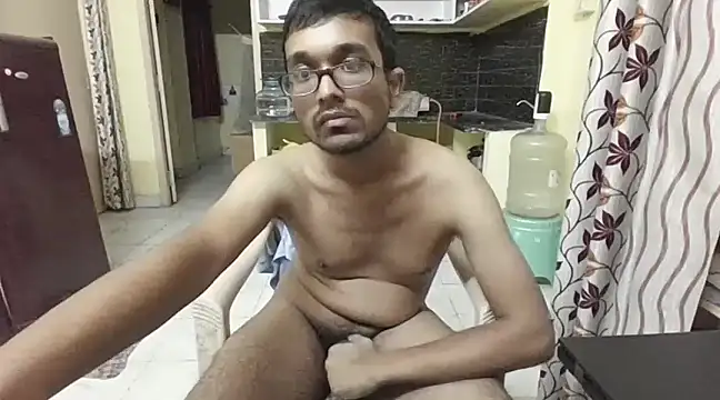 Snapshot of THE_NAKED_BOY chatting on January 30, 2025, 2:15 pm THE NAKED BOY online show from January 30, 2025, 2:15 pm