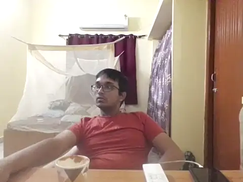 Snapshot of THE_NAKED_BOY chatting on October 14, 2025, 1:56 pm THE NAKED BOY online show from October 14, 2025, 1:56 pm