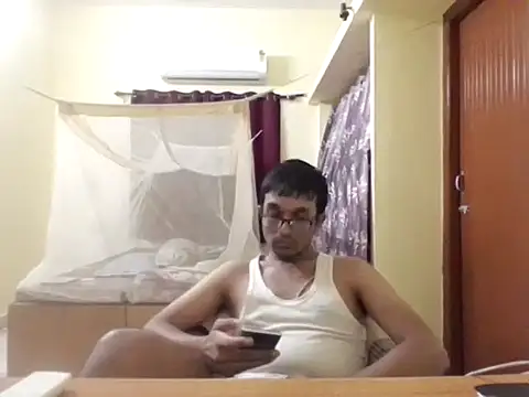 Snapshot of THE_NAKED_BOY chatting on September 18, 2025, 2:09 pm THE NAKED BOY online show from September 18, 2025, 2:09 pm