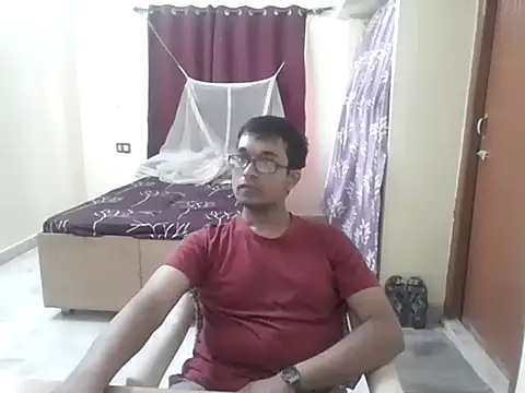 Snapshot of THE_NAKED_BOY chatting on May 17, 2026, 4:45 am THE NAKED BOY online show from May 17, 2026, 4:45 am