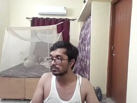 THE NAKED BOY online show from April 22, 2026, 2:57 pm