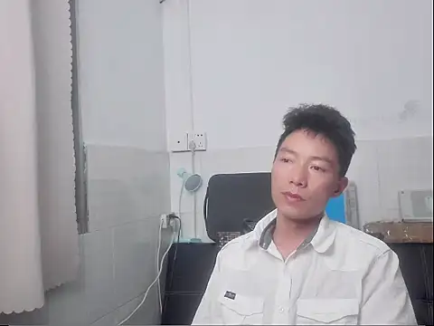 xhqds online show from December 11, 2024, 1:28 pm