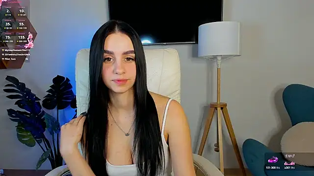 Dina Foxxx online show from October 4, 2025, 8:10 pm