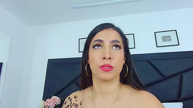 Snapshot of SophieCarther chatting on February 28, 2025, 3:59 pm SophieCarther online show from February 28, 2025, 3:59 pm