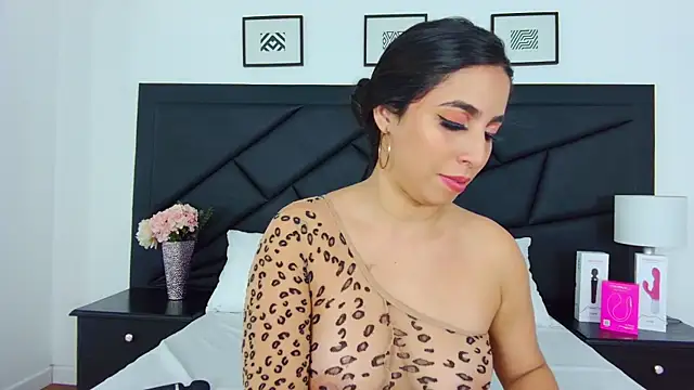 Snapshot of SophieCarther chatting on March 4, 2025, 3:59 pm SophieCarther online show from March 4, 2025, 3:59 pm