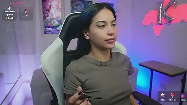 Snapshot of KayraOwen chatting on November 25, 2025, 12:05 pm KayraOwen online show from November 25, 2025, 12:05 pm