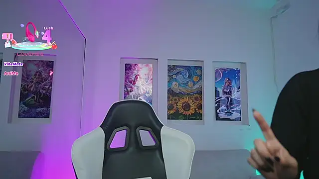 Snapshot of KayraOwen chatting on November 5, 2025, 11:35 am KayraOwen online show from November 5, 2025, 11:35 am