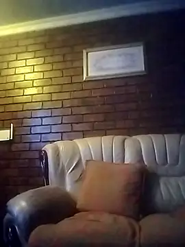 Snapshot of bobzerr chatting on January 12, 2026, 9:41 pm bobzerr online show from January 12, 2026, 9:41 pm