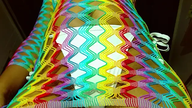 MielSquirt online show from December 4, 2025, 7:51 am