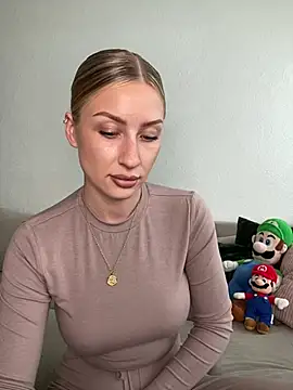 belle98 online show from March 6, 2026, 4:13 pm