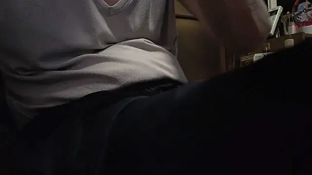 hidenyan02 online show from September 14, 2025, 10:59 am