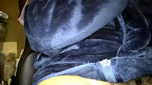 hidenyan02 online show from January 8, 2025, 2:46 pm