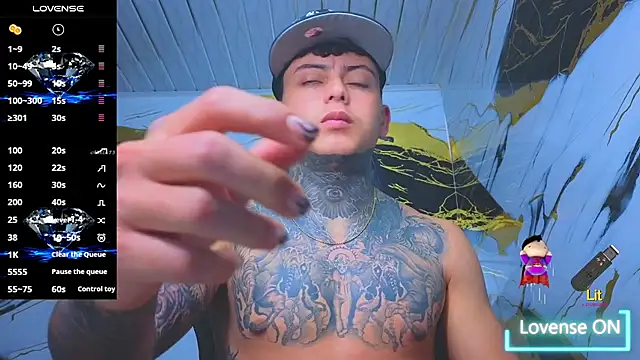 Snapshot of Kevin22_222 chatting on November 28, 2025, 3:07 am Kevin22 222 online show from November 28, 2025, 3:07 am